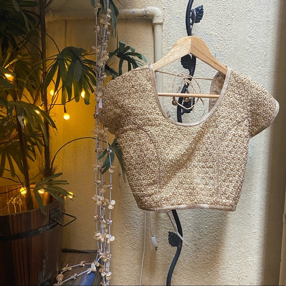 Pearl Blouse. Size - L - Picture 4 of 12